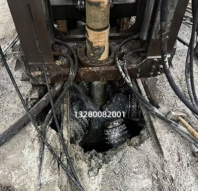 大鉆頭露出地面